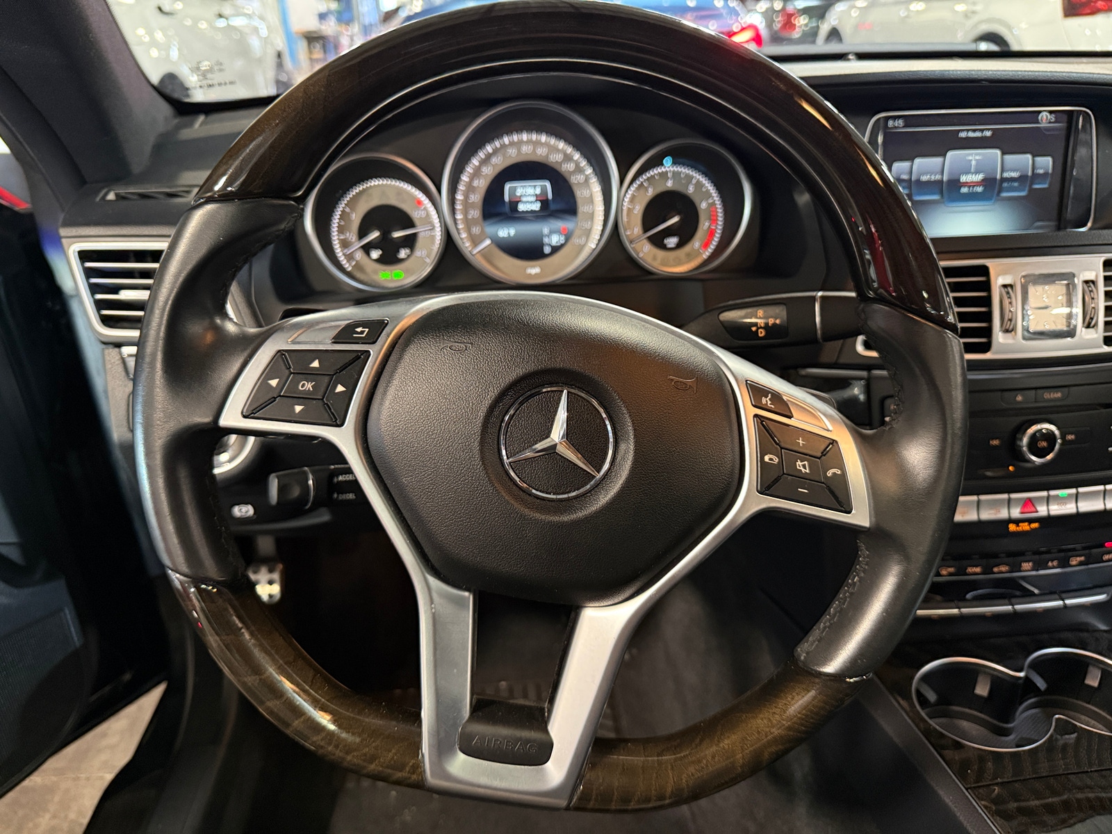 Thumbnail: 2017 Mercedes-Benz E-Class - 3