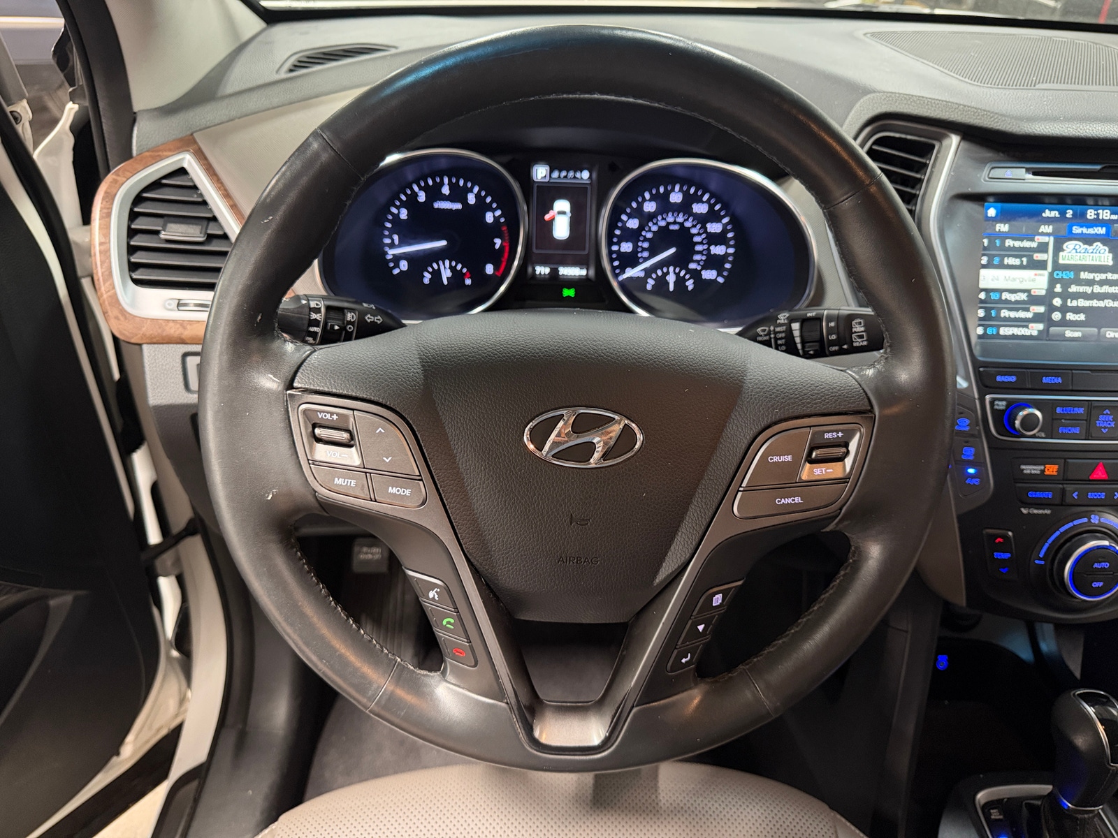 Thumbnail: 2017 Hyundai Santa Fe - 4