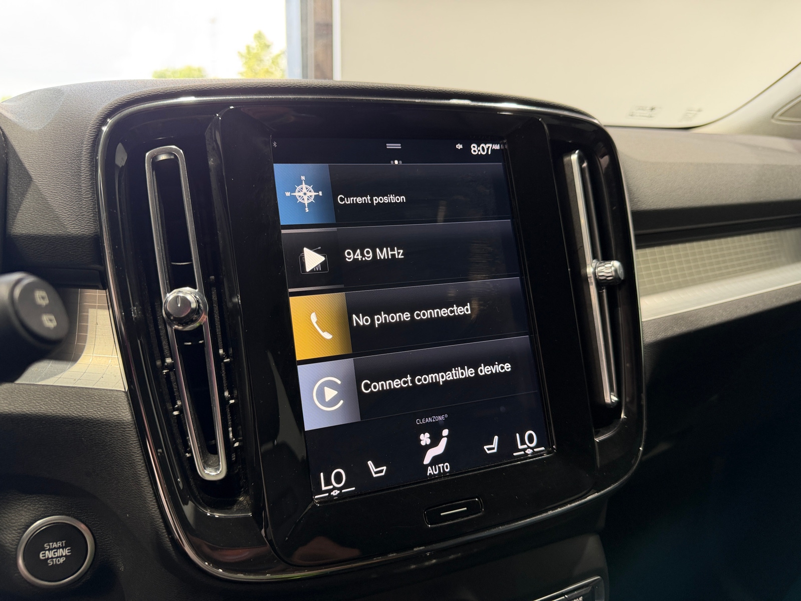 Thumbnail: 2021 Volvo XC40 - 3