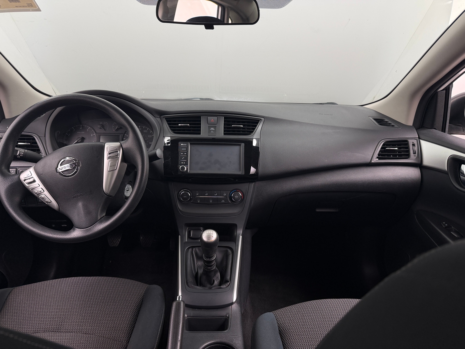 Thumbnail: 2019 Nissan Sentra - 3