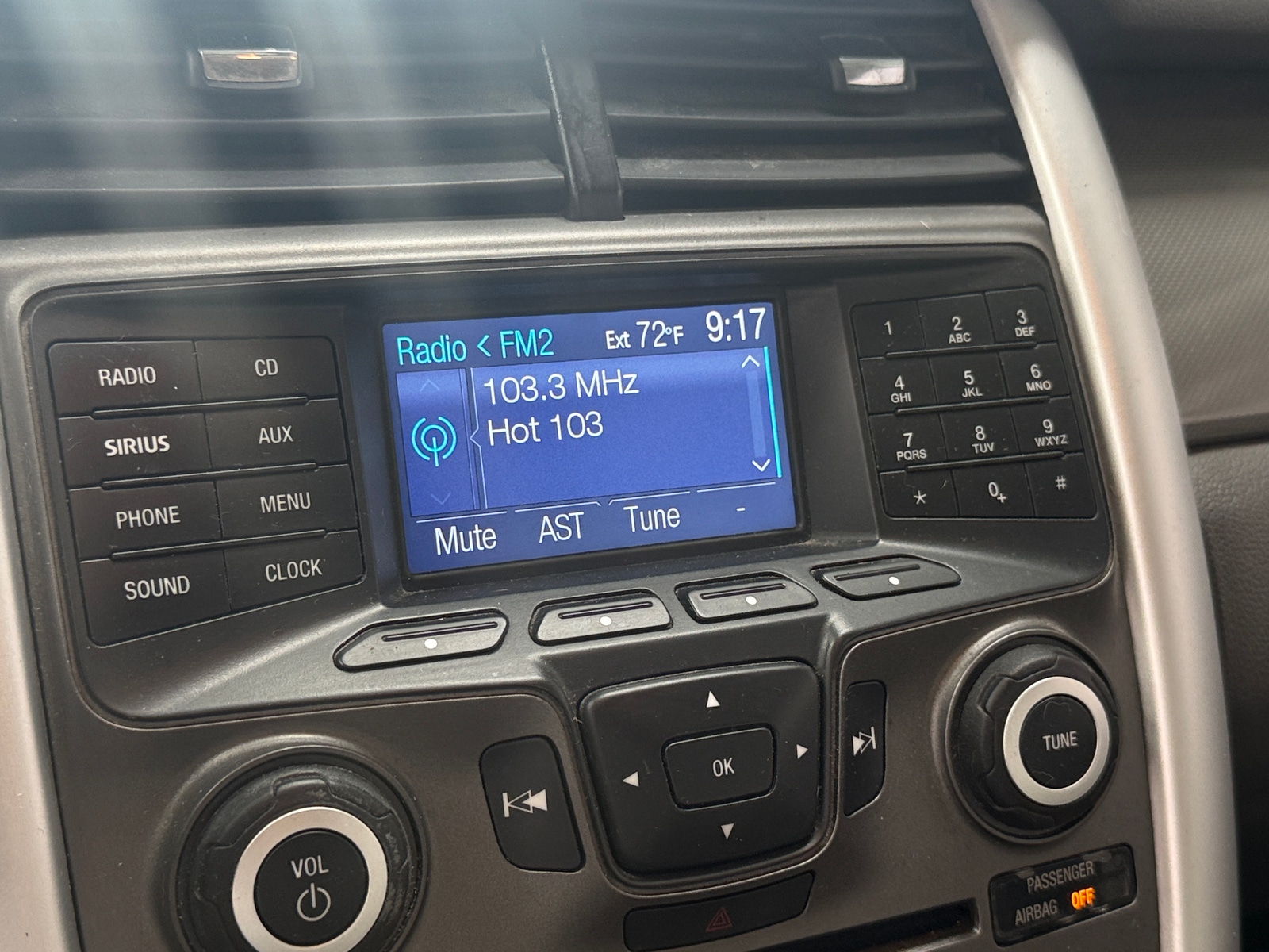 Thumbnail: 2013 Ford Edge - 4