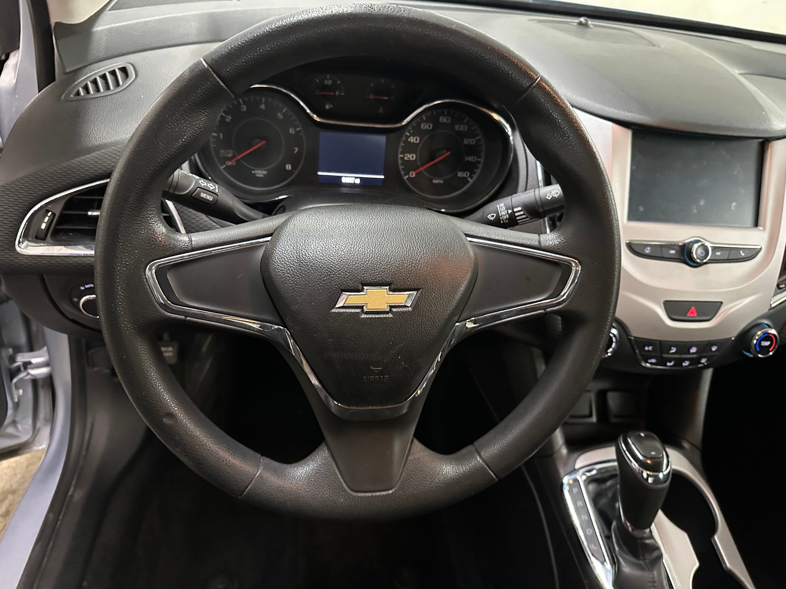 Thumbnail: 2017 Chevrolet Cruze - 5