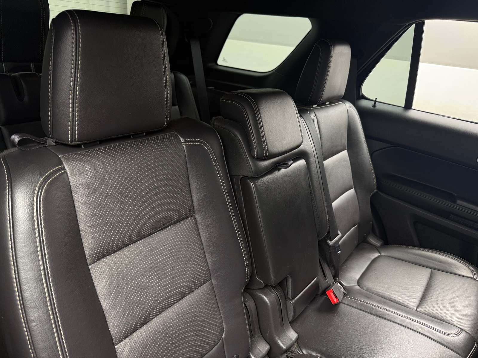 Thumbnail: 2015 Ford Explorer - 5