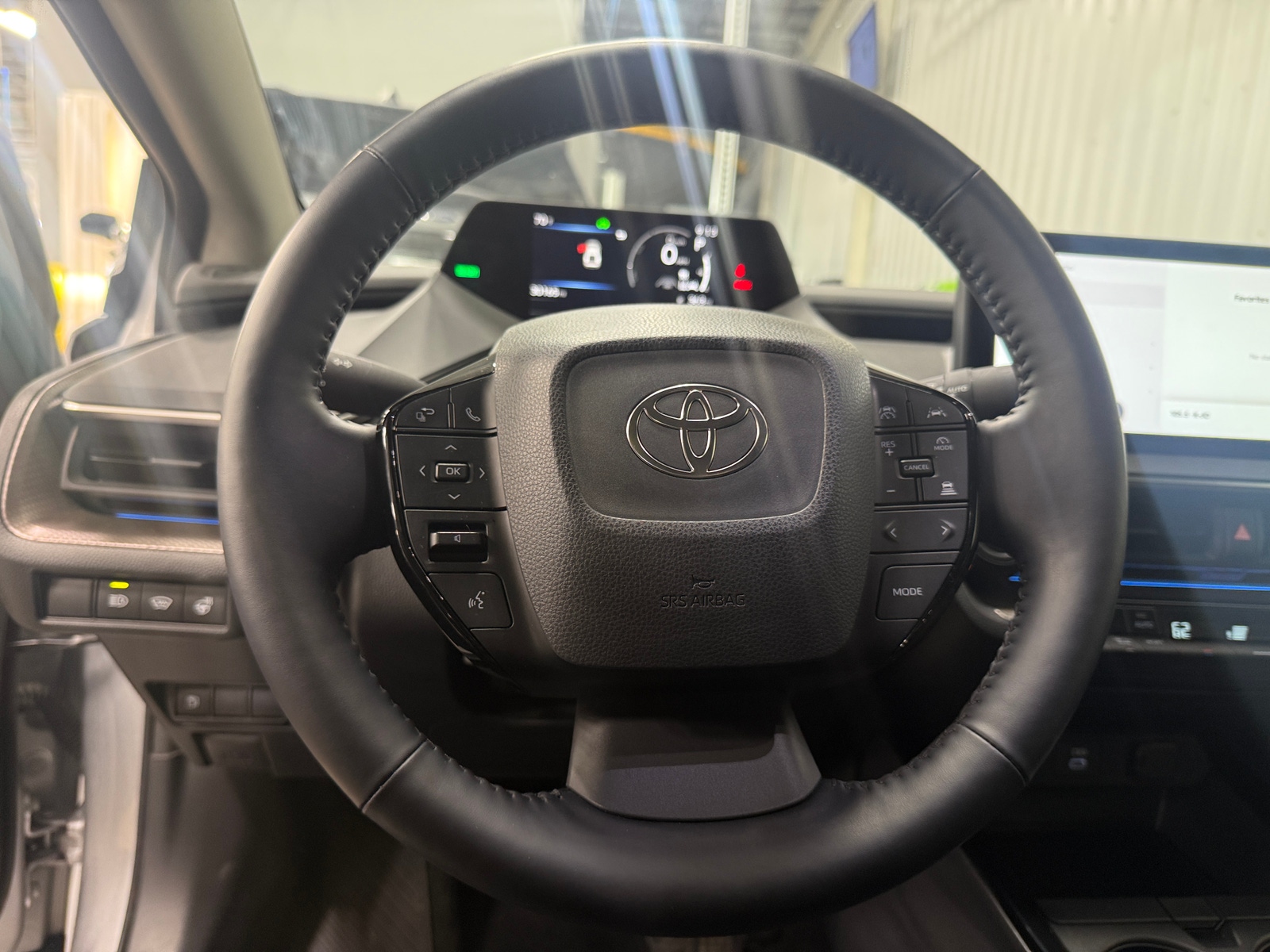 Thumbnail: 2024 Toyota Prius - 4