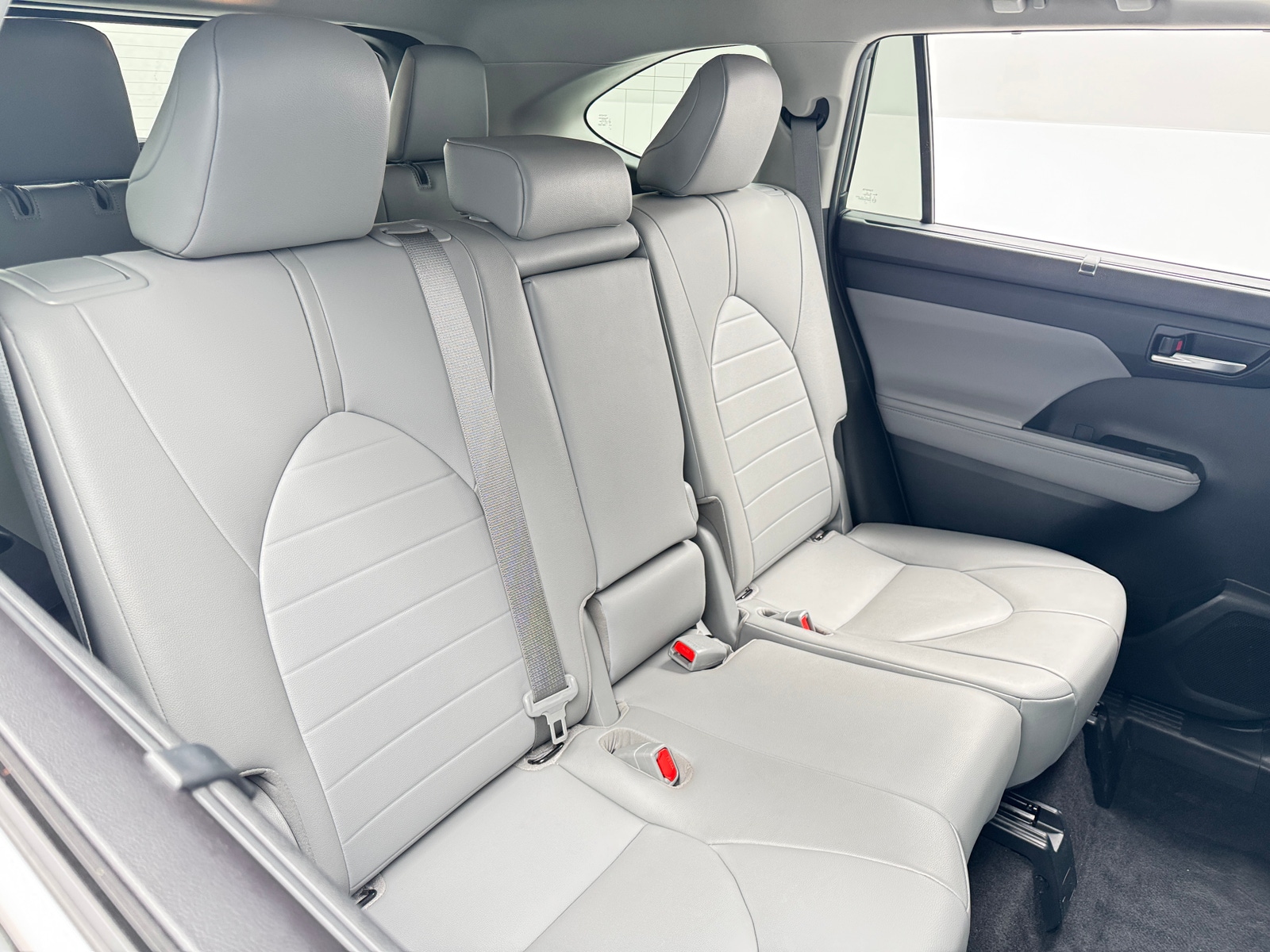 Thumbnail: 2020 Toyota Highlander - 5