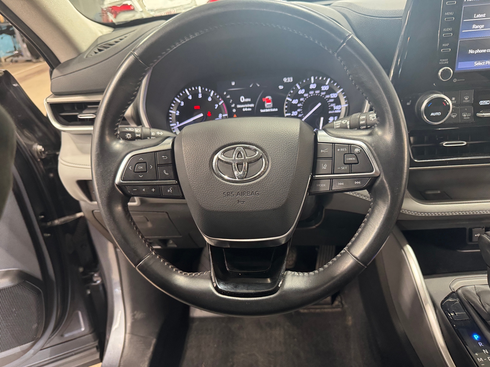 Thumbnail: 2020 Toyota Highlander - 4