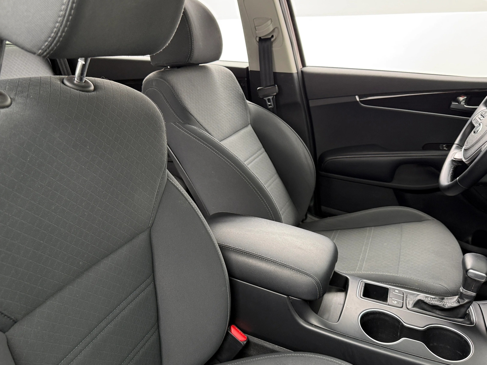 Thumbnail: 2019 Kia Sorento - 2