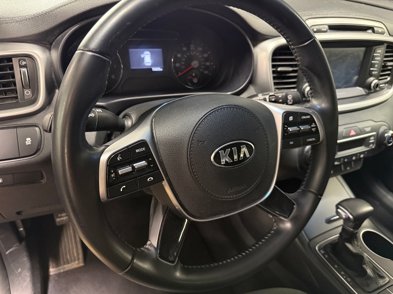Thumbnail: 2019 Kia Sorento - 5