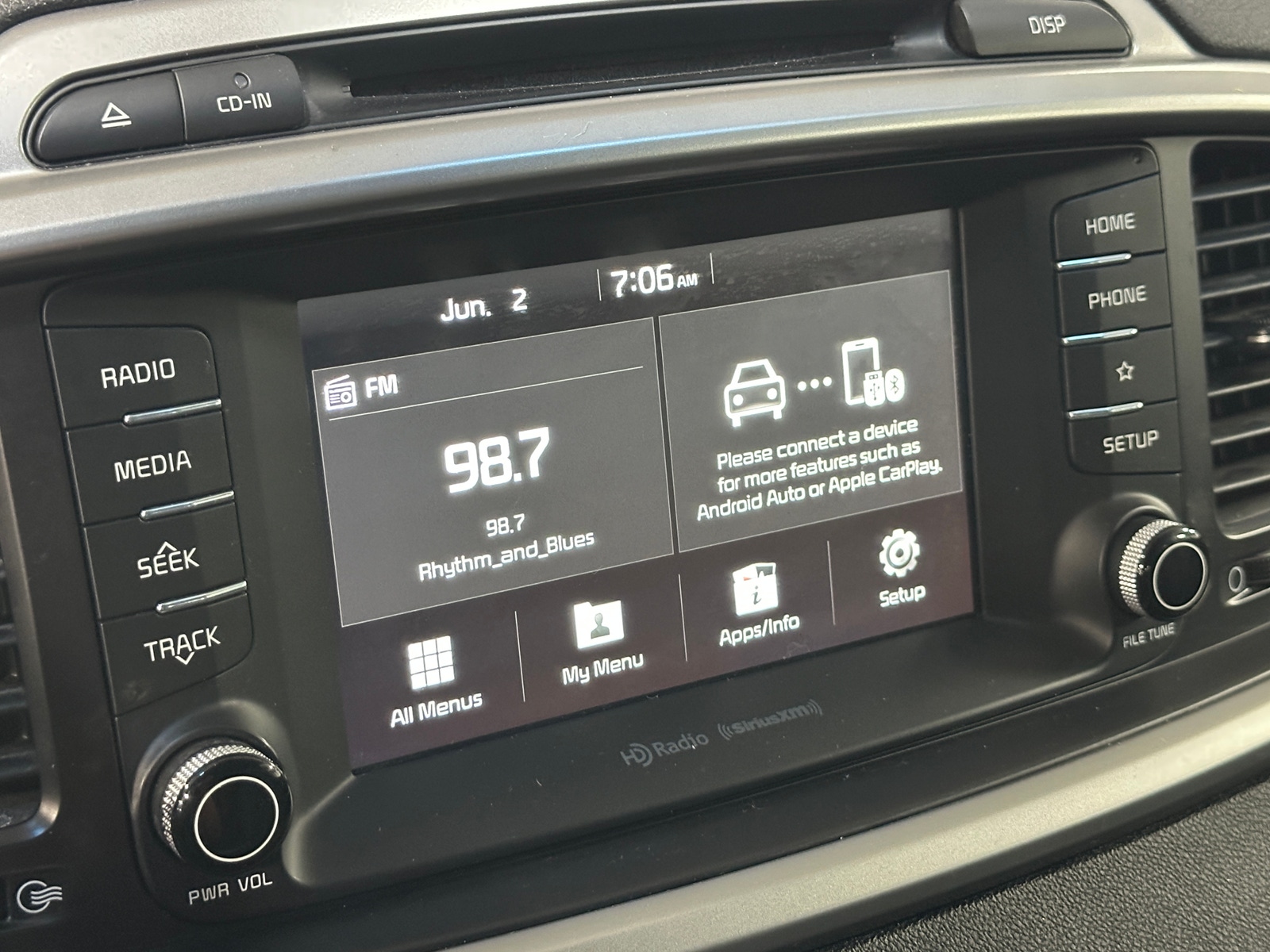 Thumbnail: 2019 Kia Sorento - 4