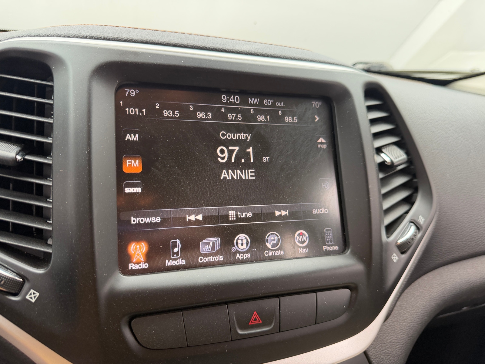 Thumbnail: 2015 Jeep Cherokee - 3