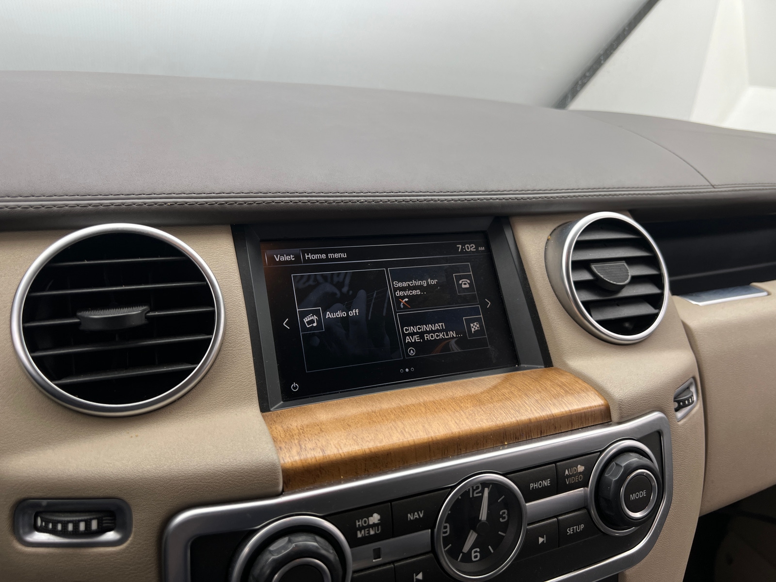 Thumbnail: 2016 Land Rover LR4 - 3