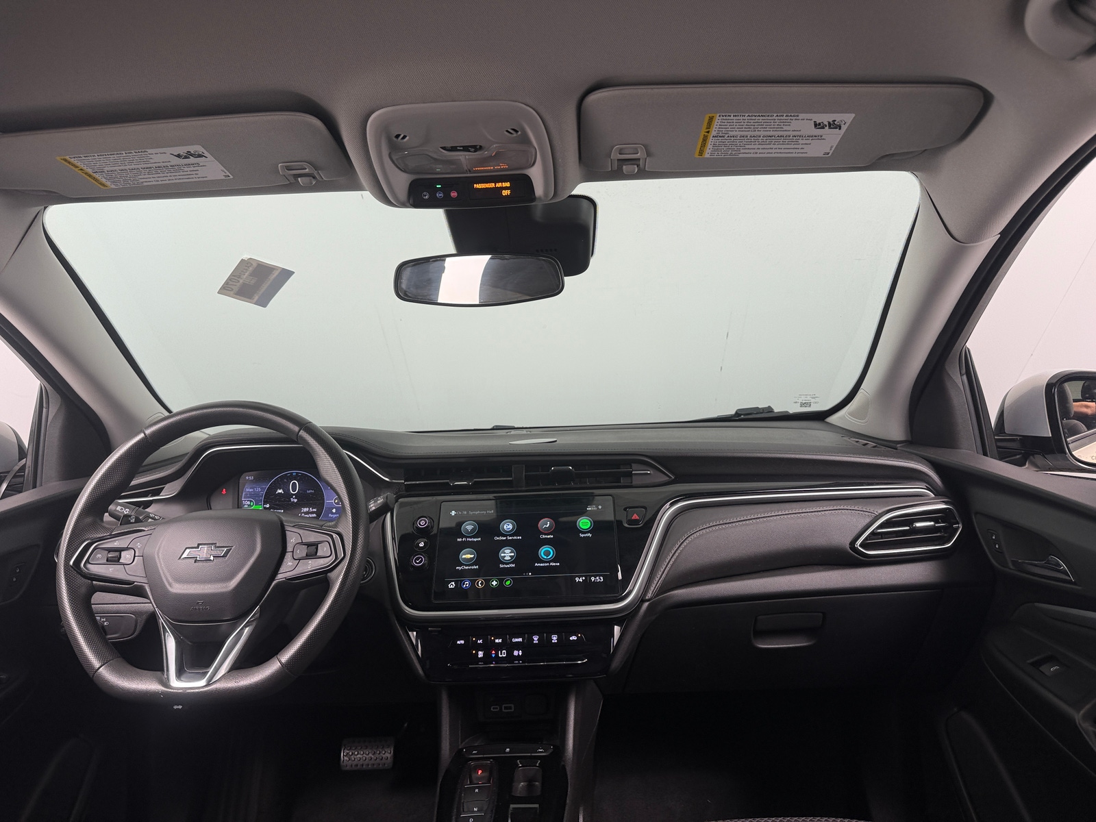 Thumbnail: 2023 Chevrolet Bolt EUV - 3