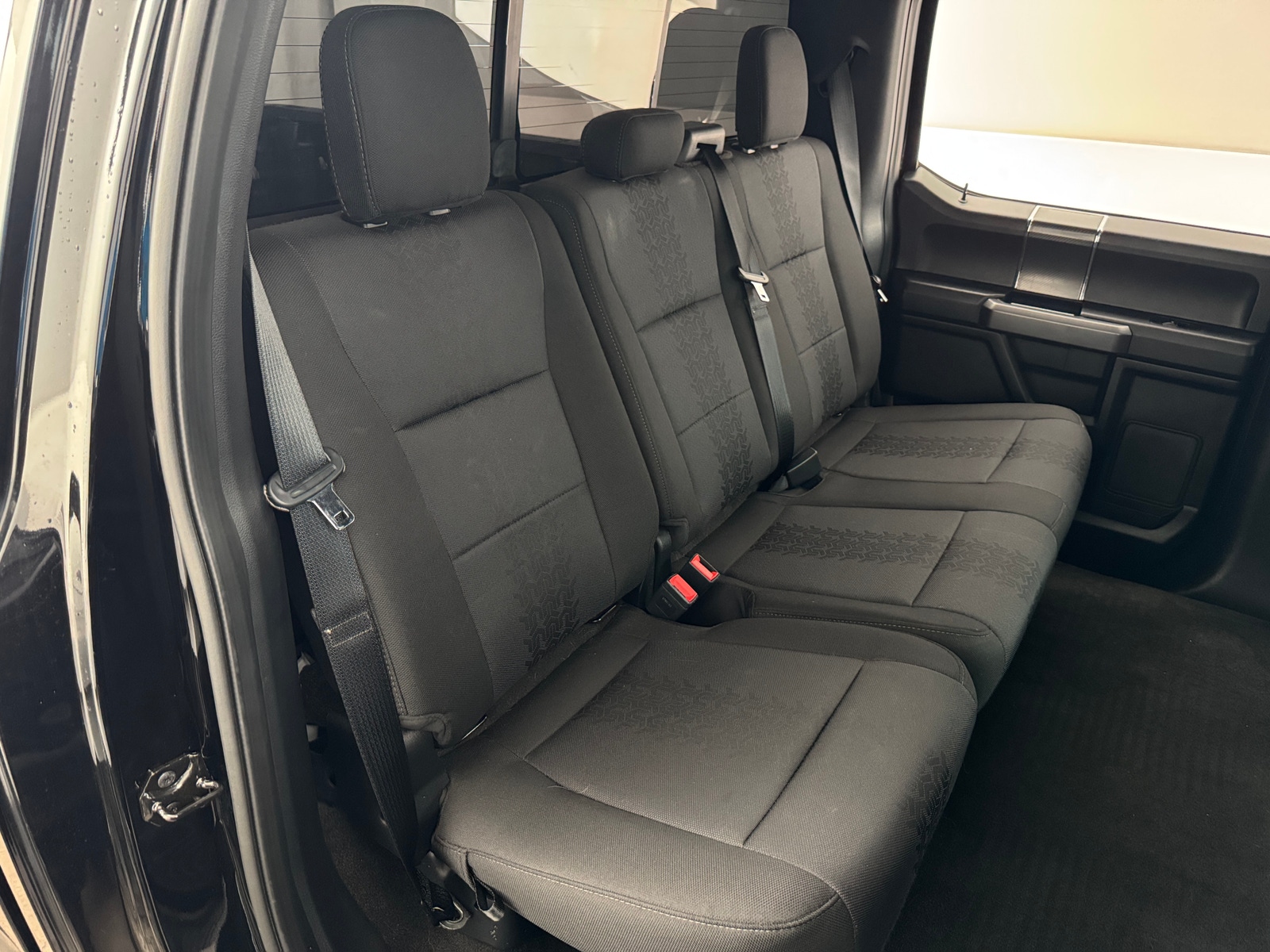 Thumbnail: 2020 Ford Econoline - 6