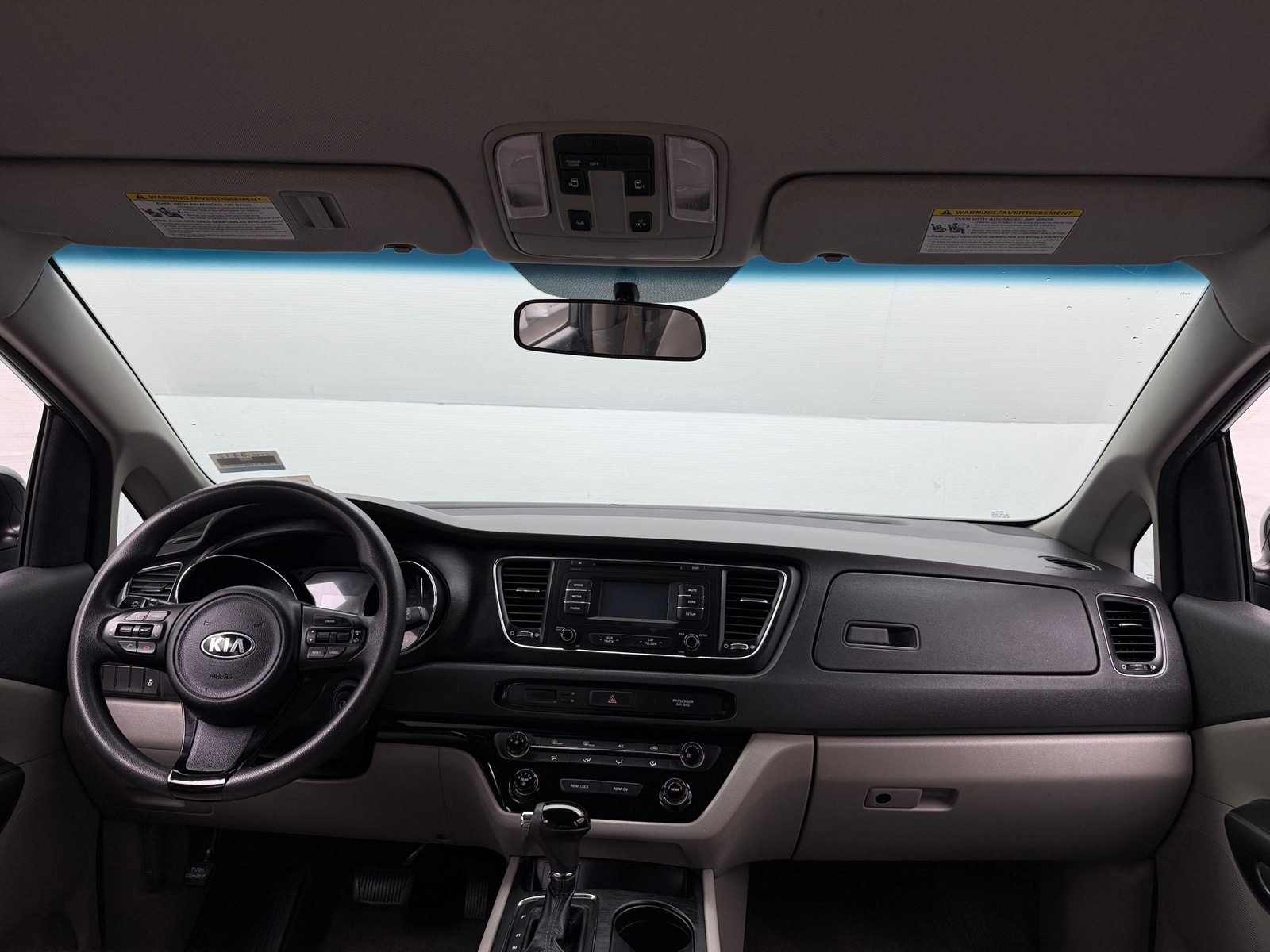 Thumbnail: 2017 Kia Sedona - 3