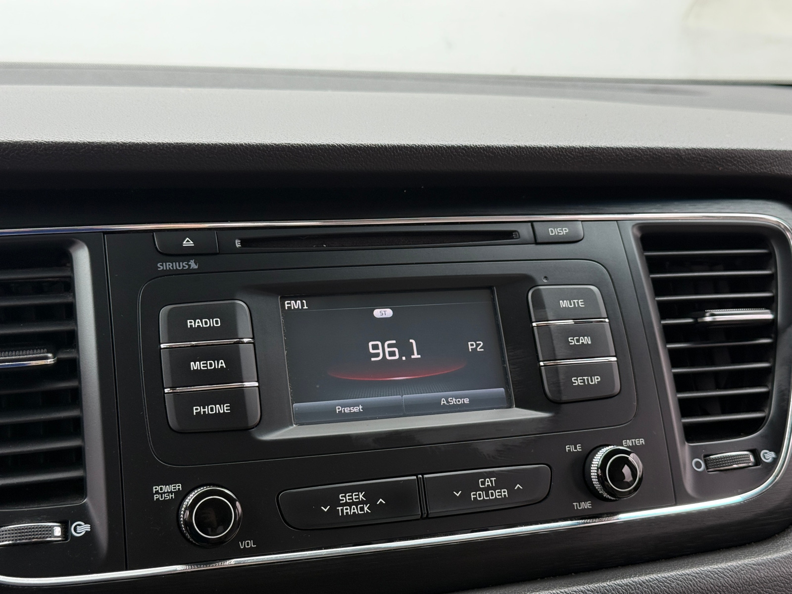 Thumbnail: 2017 Kia Sedona - 4