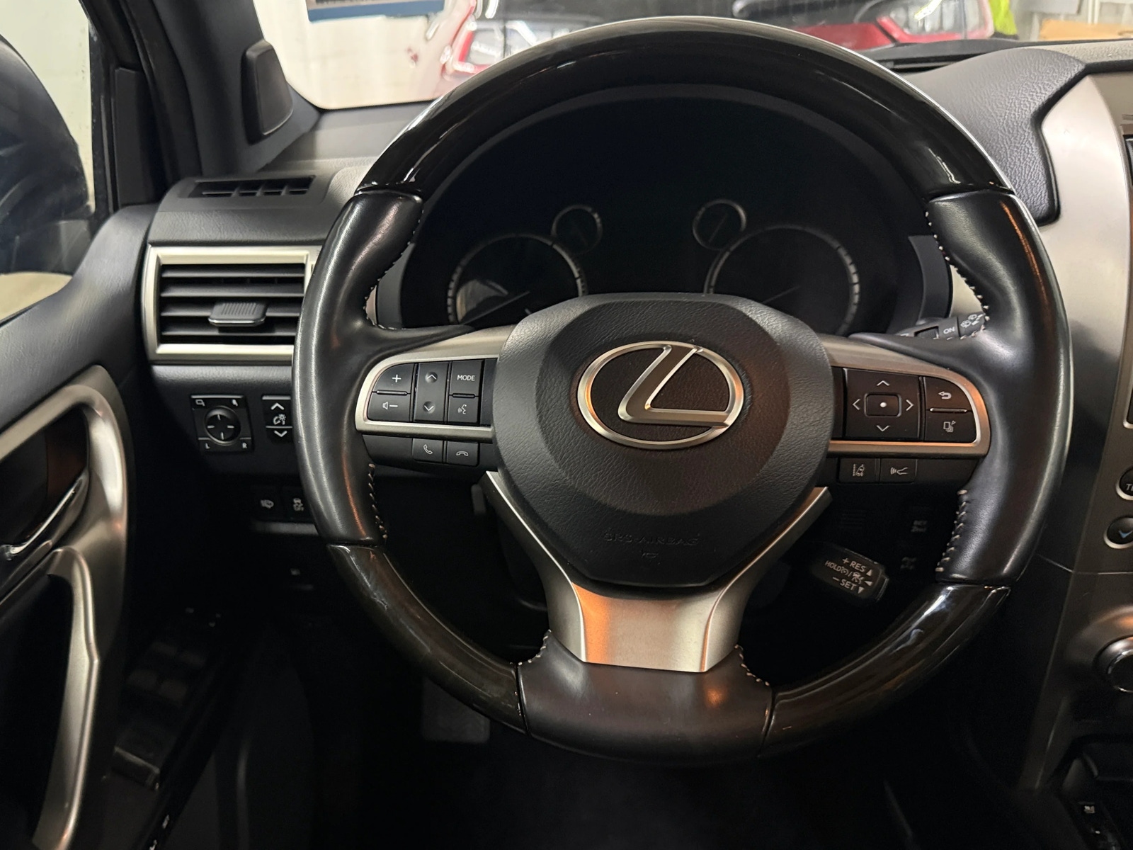 Thumbnail: 2021 Lexus GX - 4