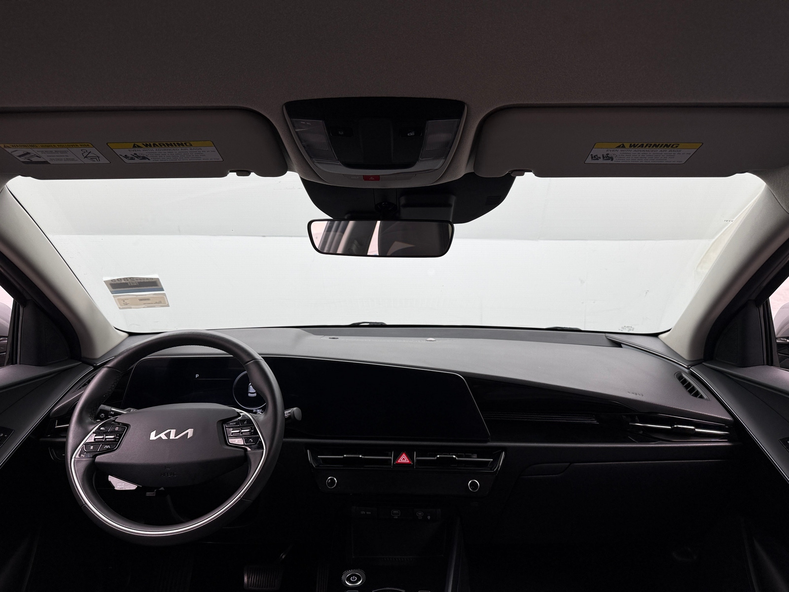 Thumbnail: 2023 Kia Niro - 3