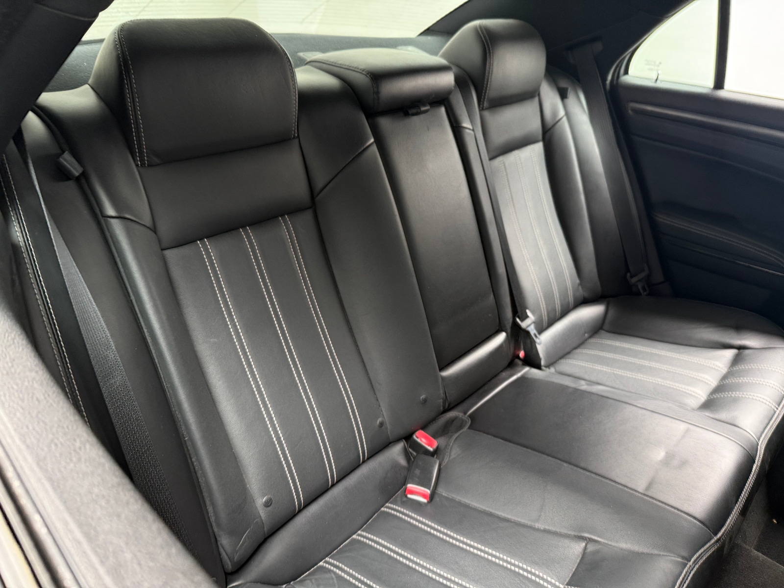 Thumbnail: 2015 Chrysler 300 - 5