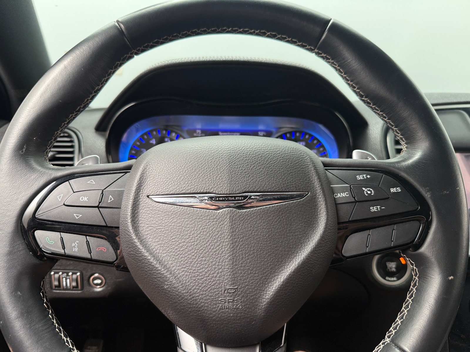 Thumbnail: 2015 Chrysler 300 - 4