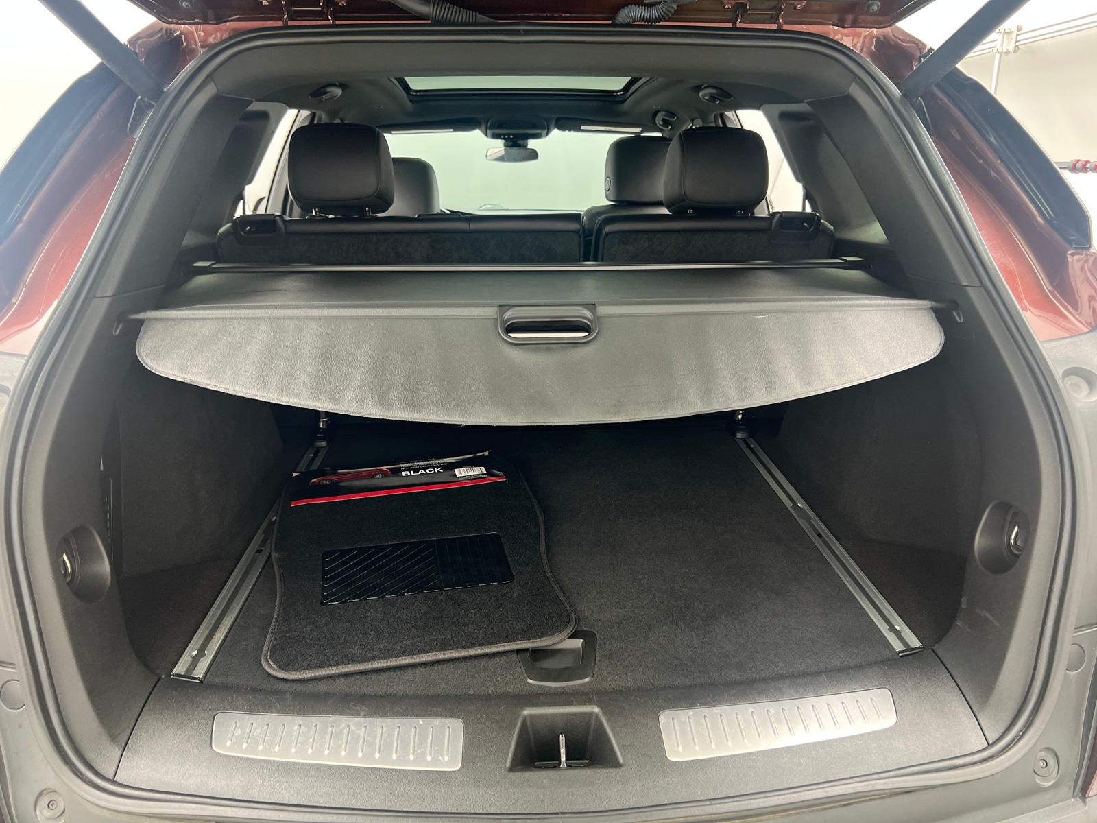 Thumbnail: 2023 Cadillac XT5 - 6