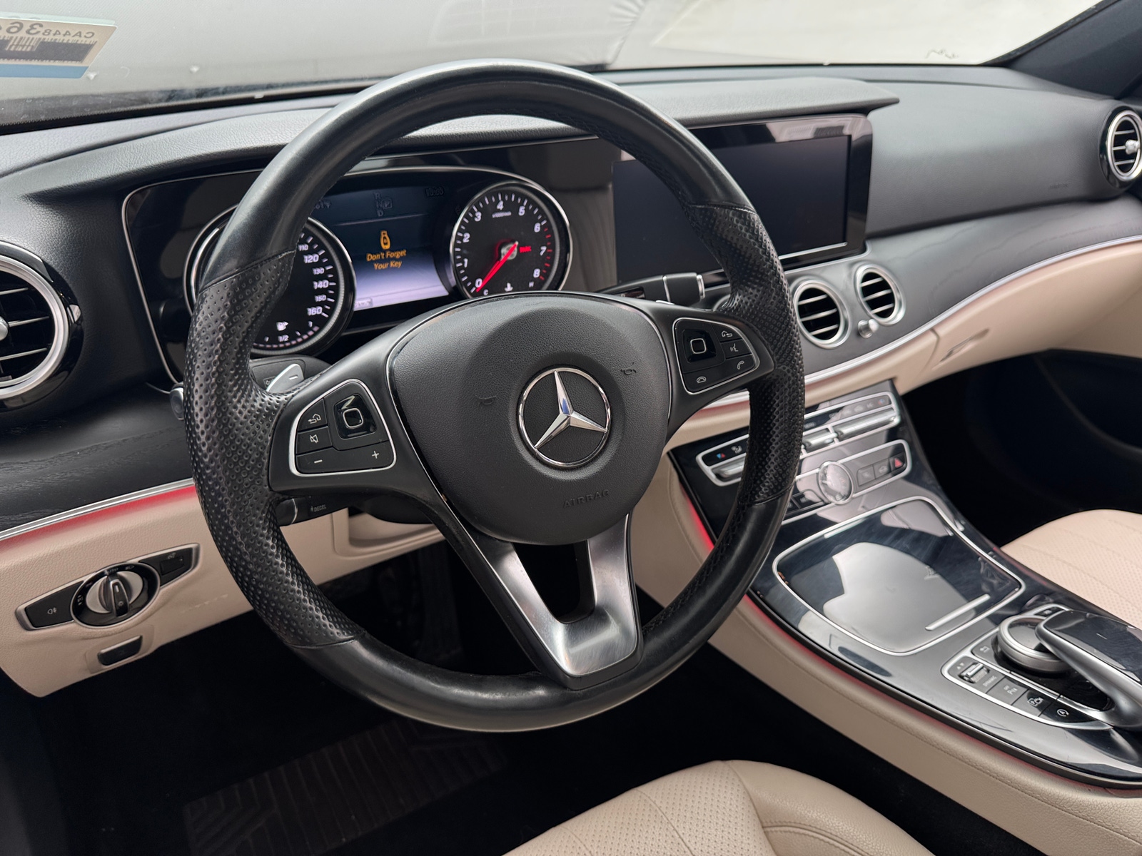 Thumbnail: 2017 Mercedes-Benz E-Class - 4