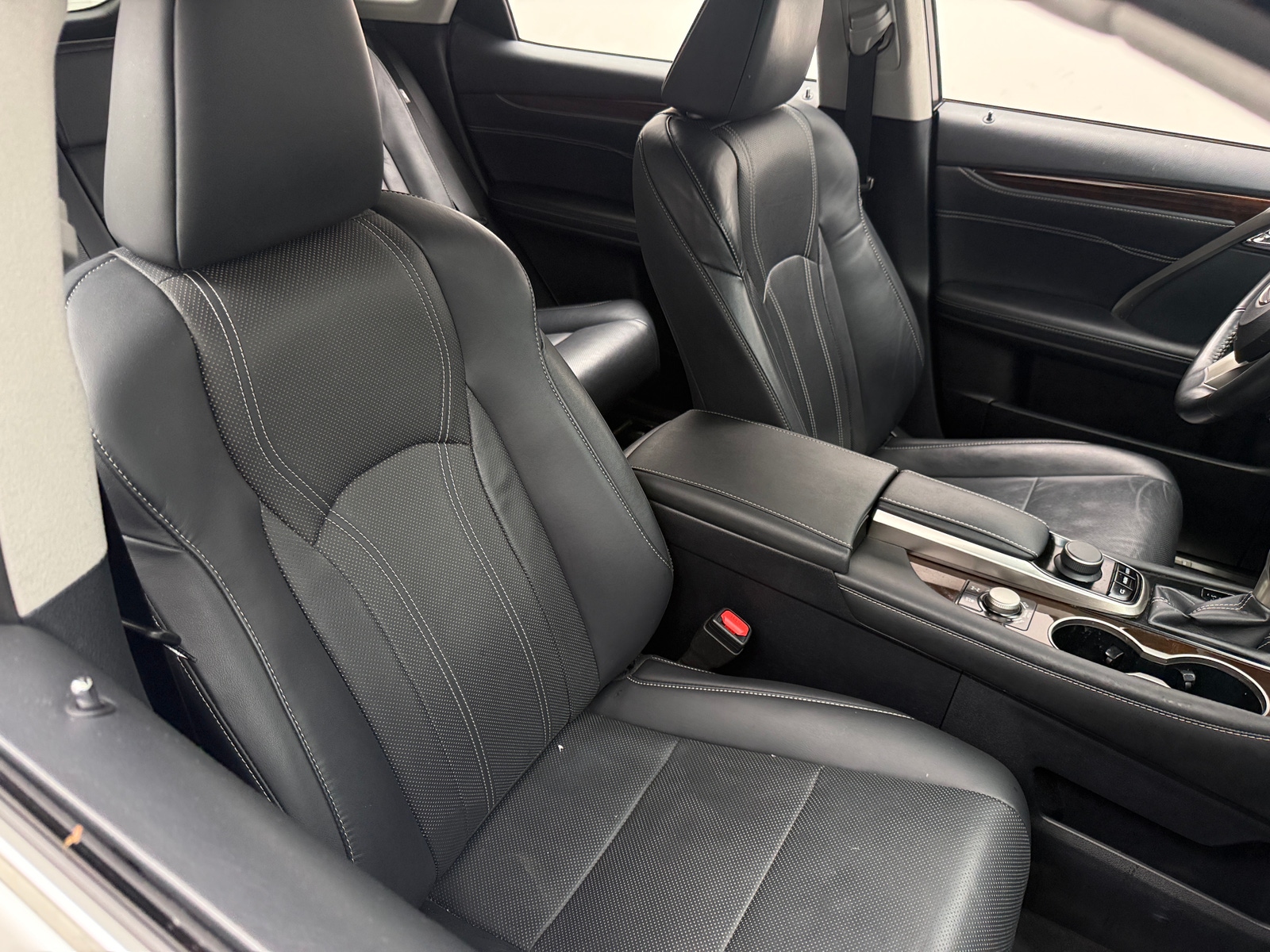 Thumbnail: 2019 Lexus RX - 2