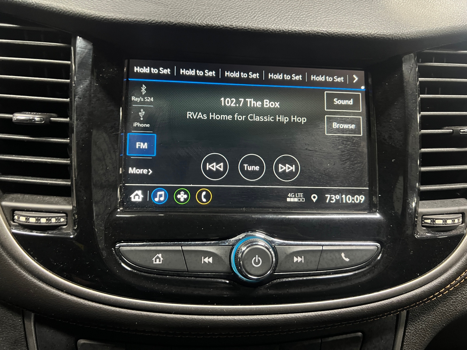 Thumbnail: 2019 Chevrolet Trax - 4