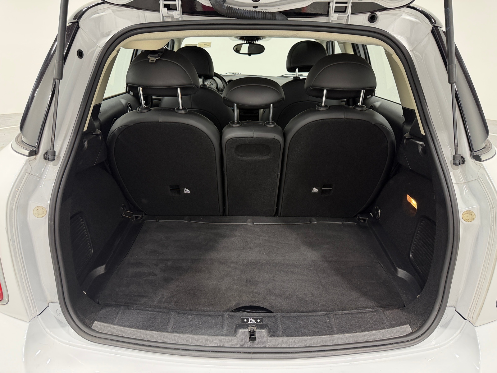 Thumbnail: 2013 MINI Cooper Countryman - 6