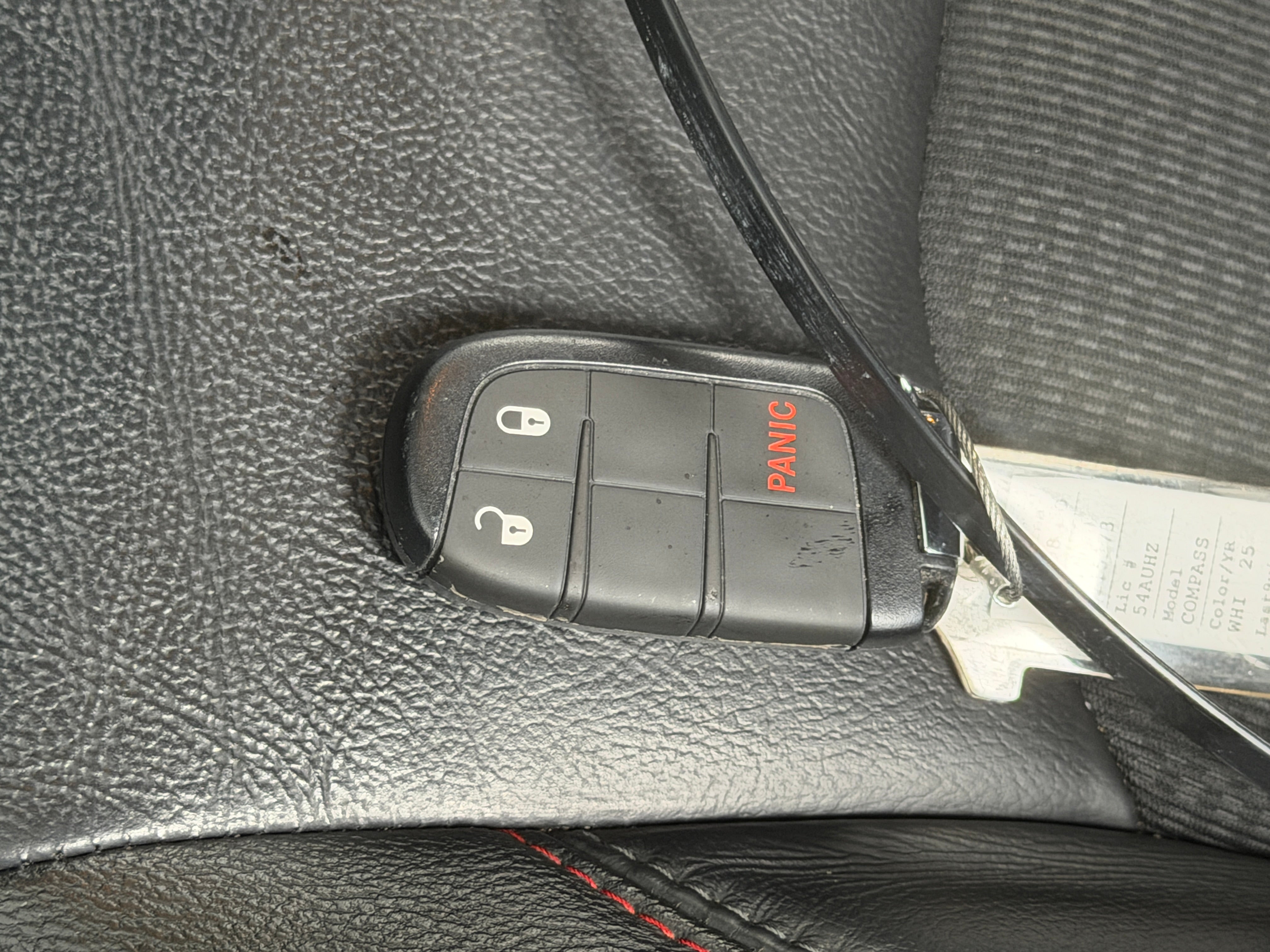 2025 Jeep Compass Trailhawk - Photo 3