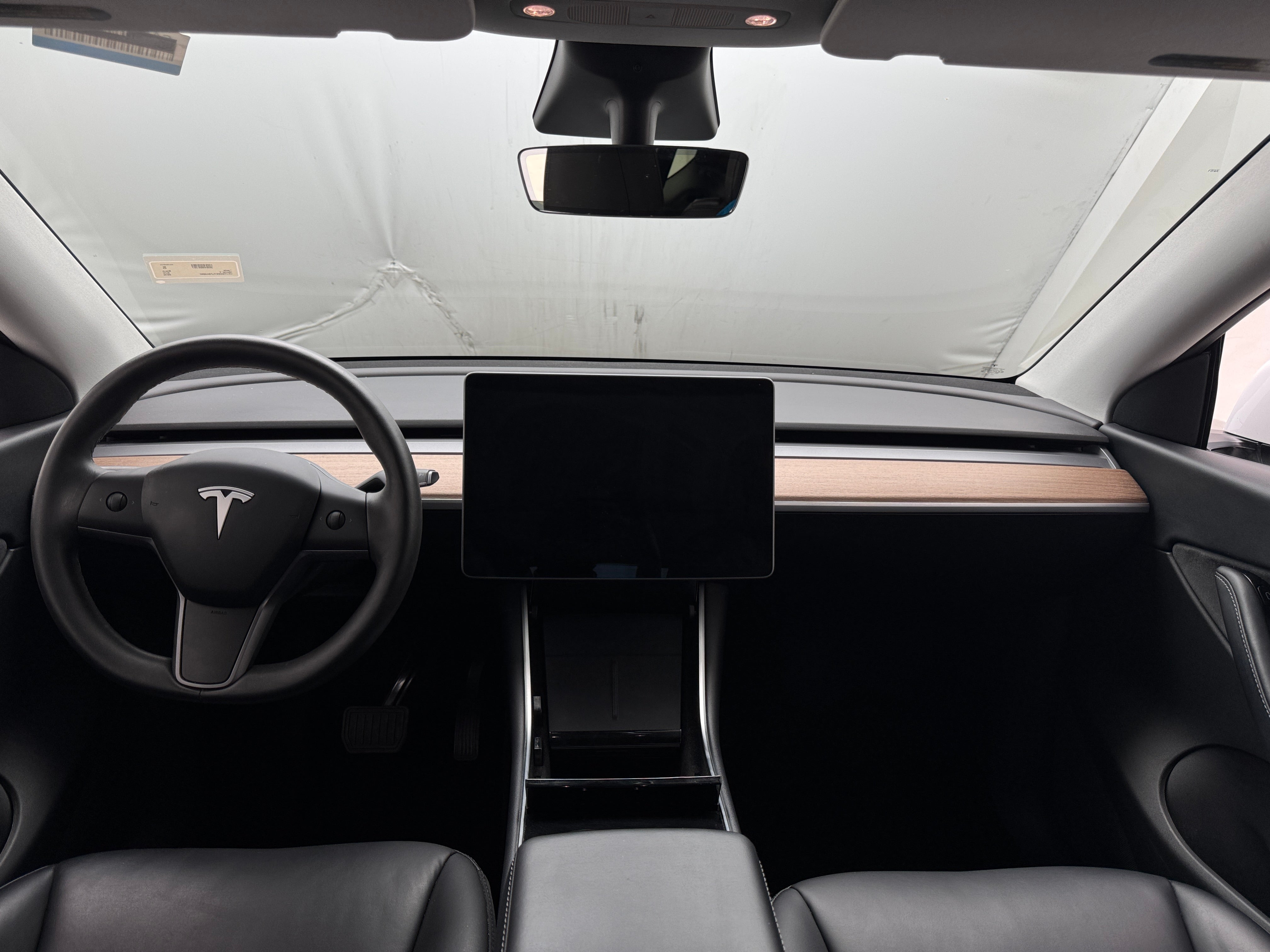 Used 2020 Tesla Model Y Long Range with VIN 5YJYGDEE7LF044092 for sale in Pewaukee, WI