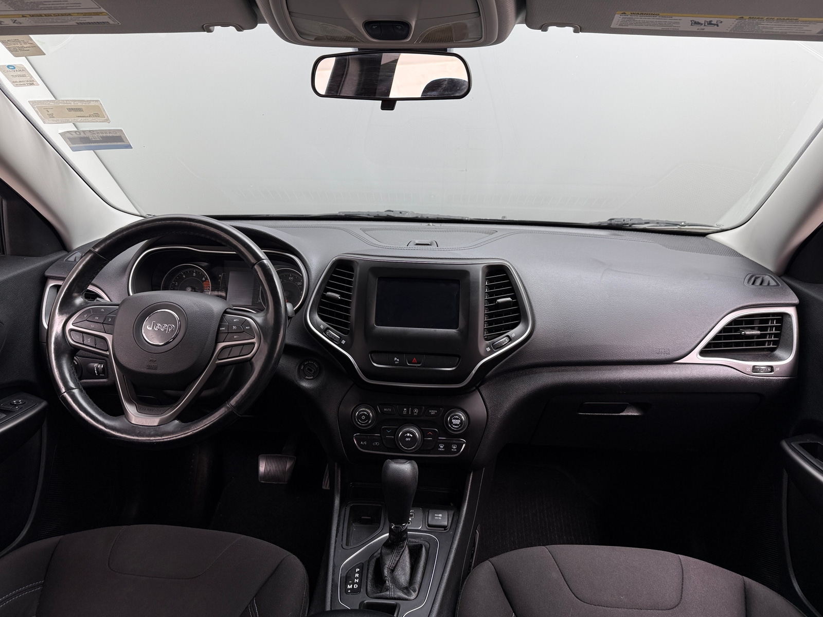 Thumbnail: 2020 Jeep Cherokee - 3