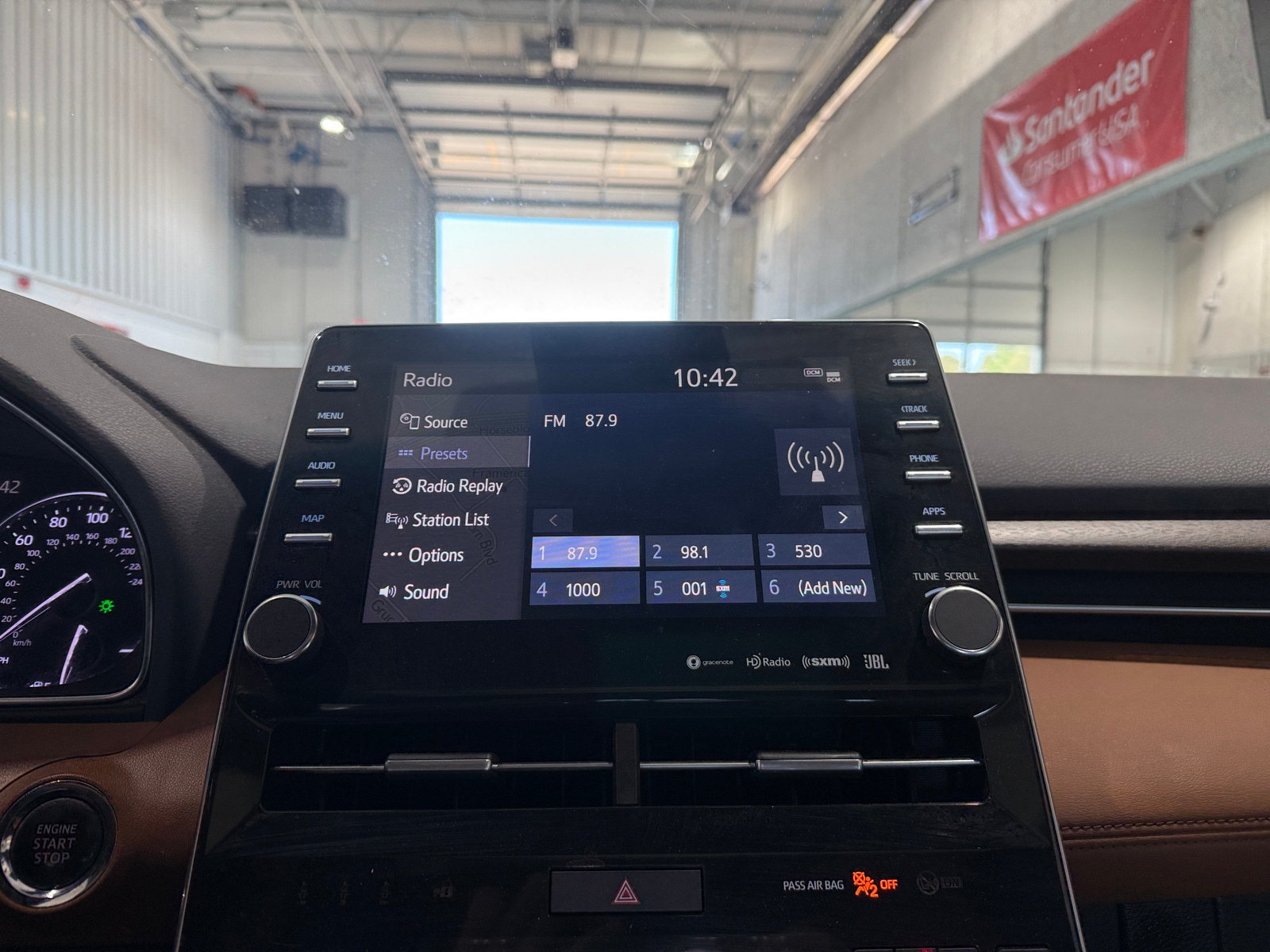 Thumbnail: 2020 Toyota Avalon - 3
