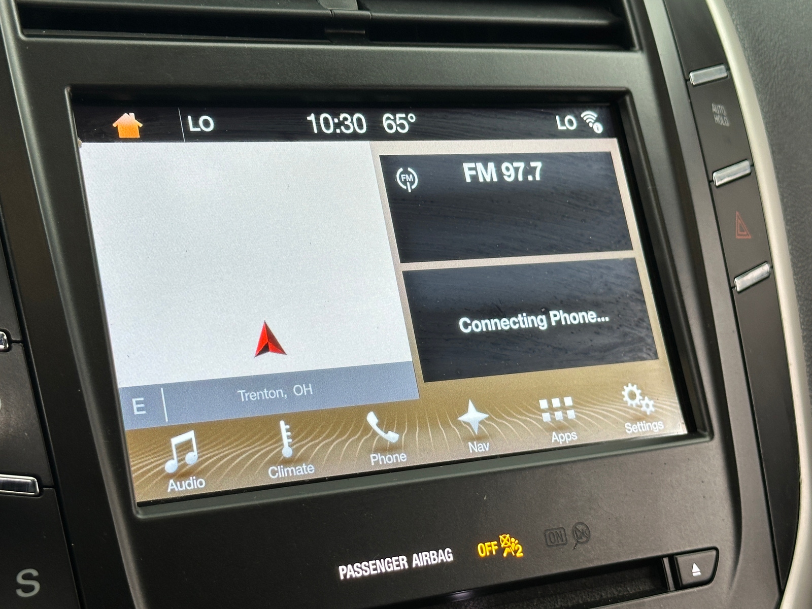 Thumbnail: 2017 Lincoln MKC - 3