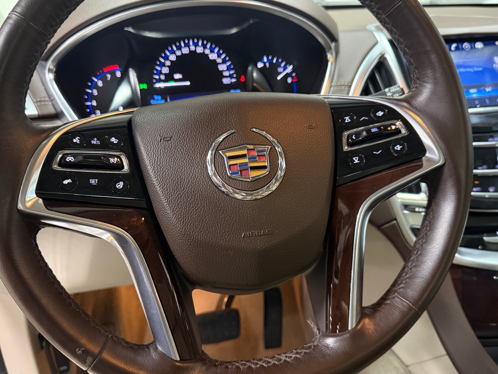 Thumbnail: 2015 Cadillac SRX - 4