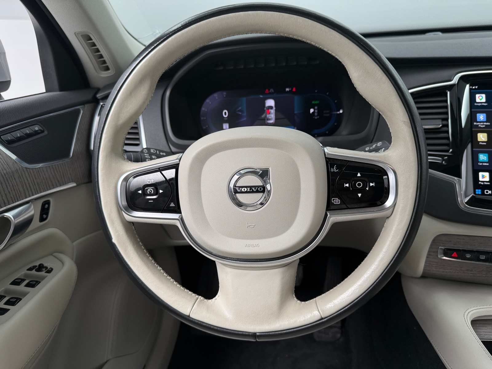 Thumbnail: 2023 Volvo XC90 - 4