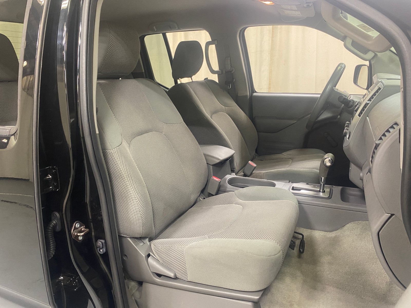 Thumbnail: 2016 Nissan Frontier - 2