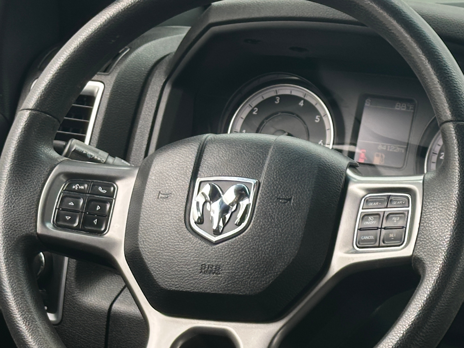 Thumbnail: 2021 RAM 1500 Classic - 5