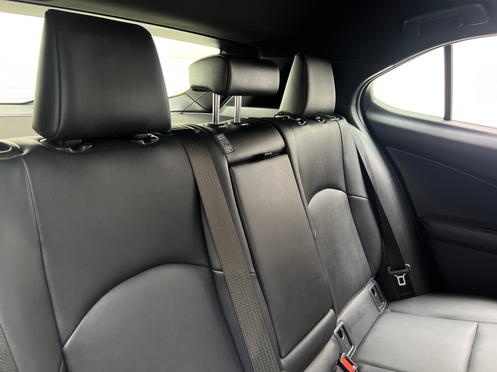 Thumbnail: 2020 Lexus UX - 5