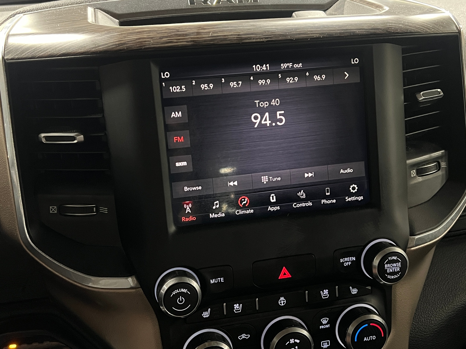 Thumbnail: 2019 RAM 1500 - 3