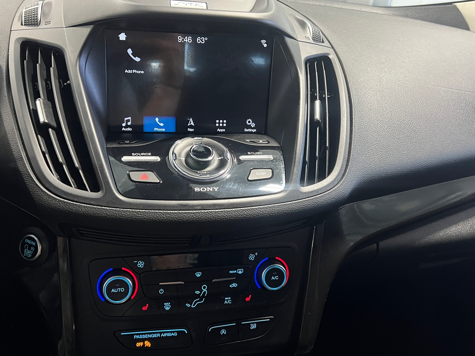 Thumbnail: 2017 Ford Escape - 3