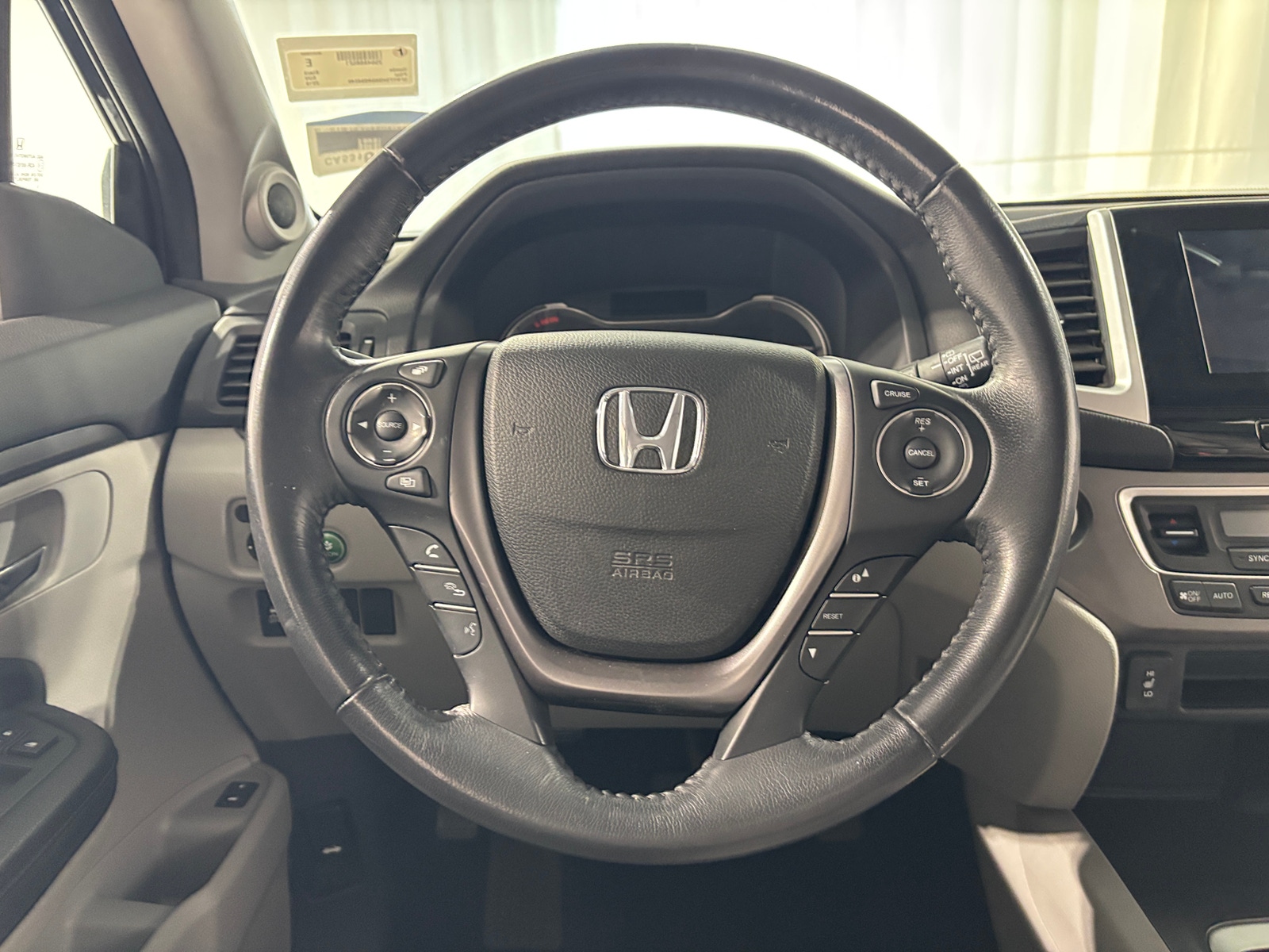 Thumbnail: 2016 Honda Pilot - 4