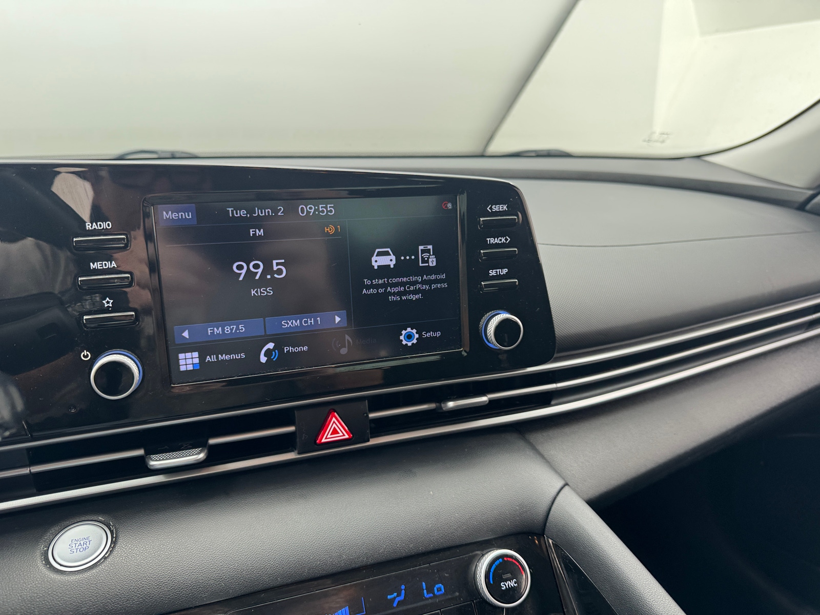 Thumbnail: 2021 Hyundai Elantra - 4