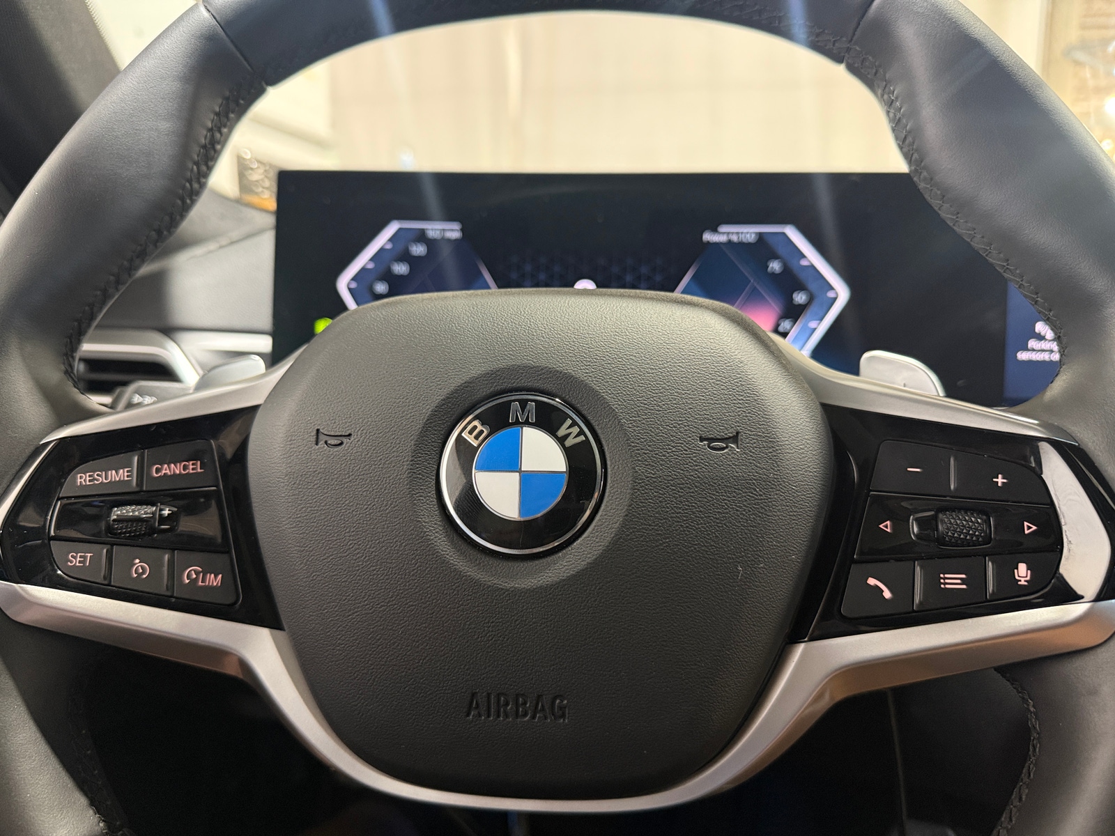 Thumbnail: 2025 BMW 4 Series - 4