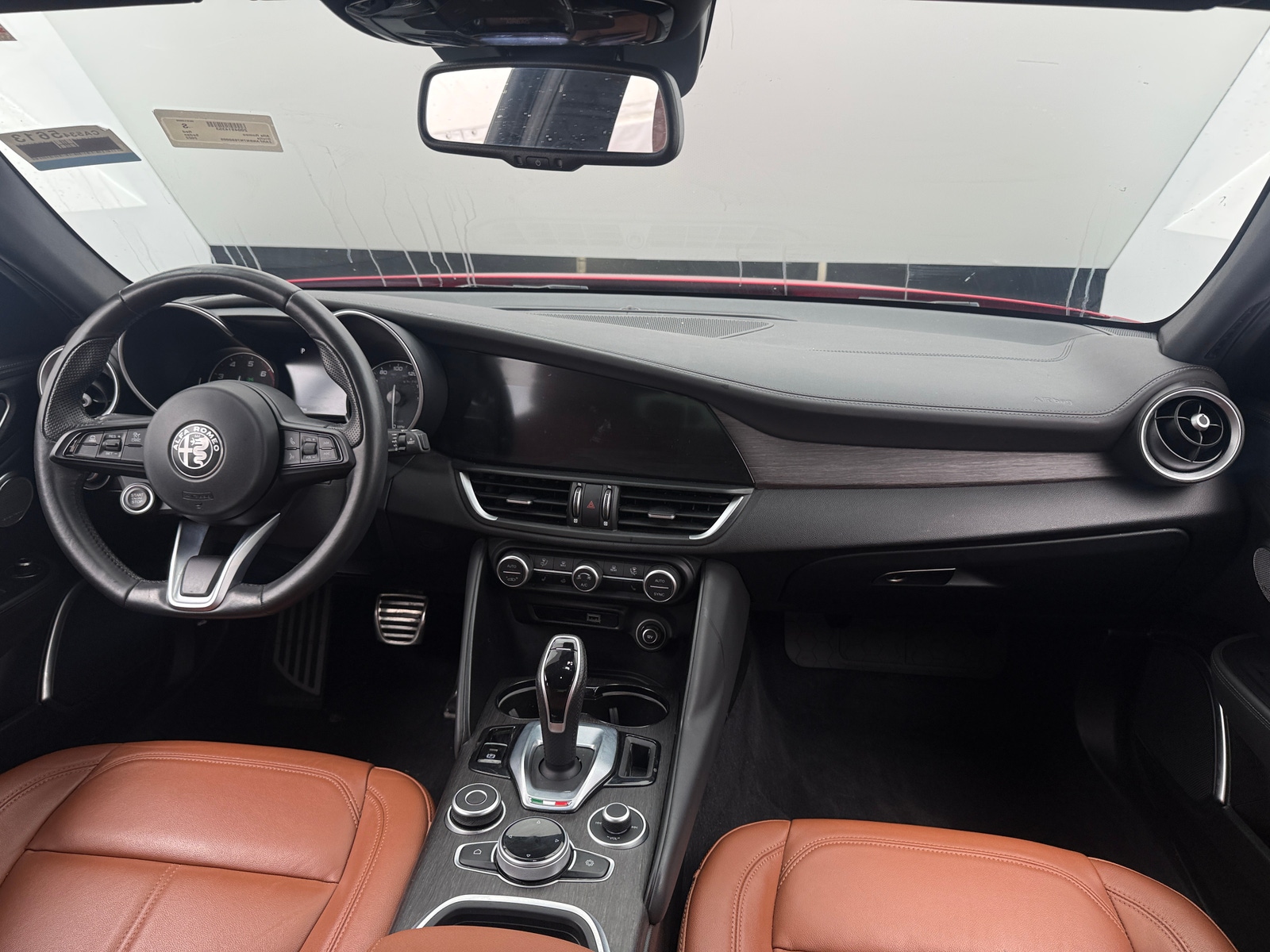 Thumbnail: 2022 Alfa Romeo Giulia - 2