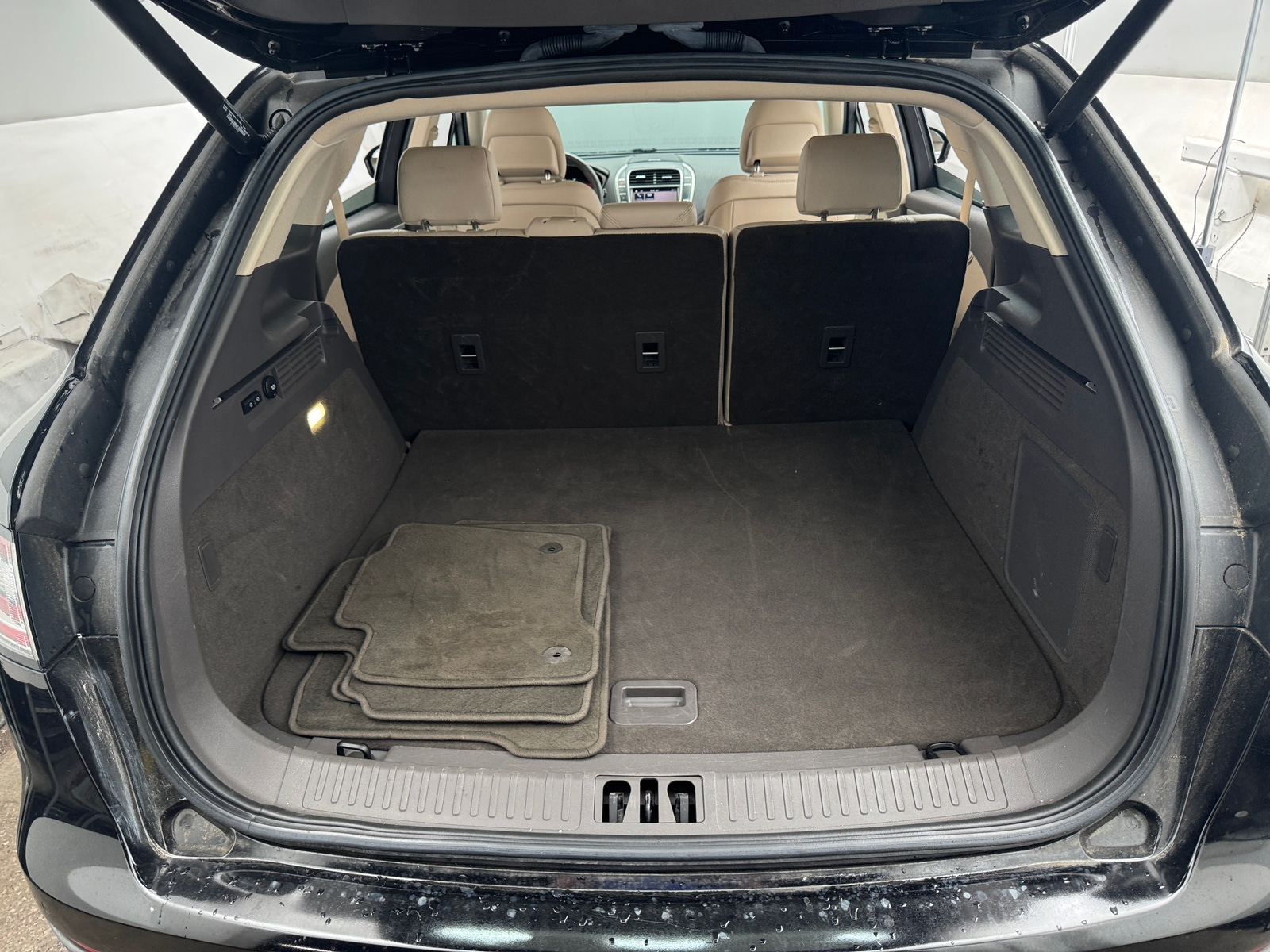 Thumbnail: 2019 Lincoln Nautilus - 6