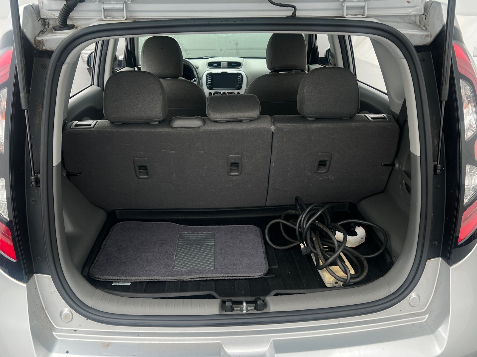 Thumbnail: 2018 Kia Soul EV - 7