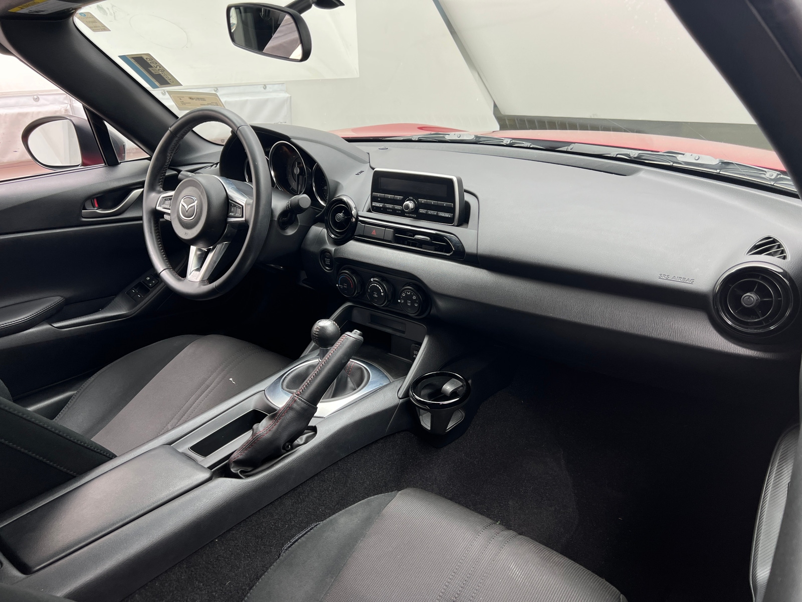 Thumbnail: 2016 Mazda MX-5 Miata - 3