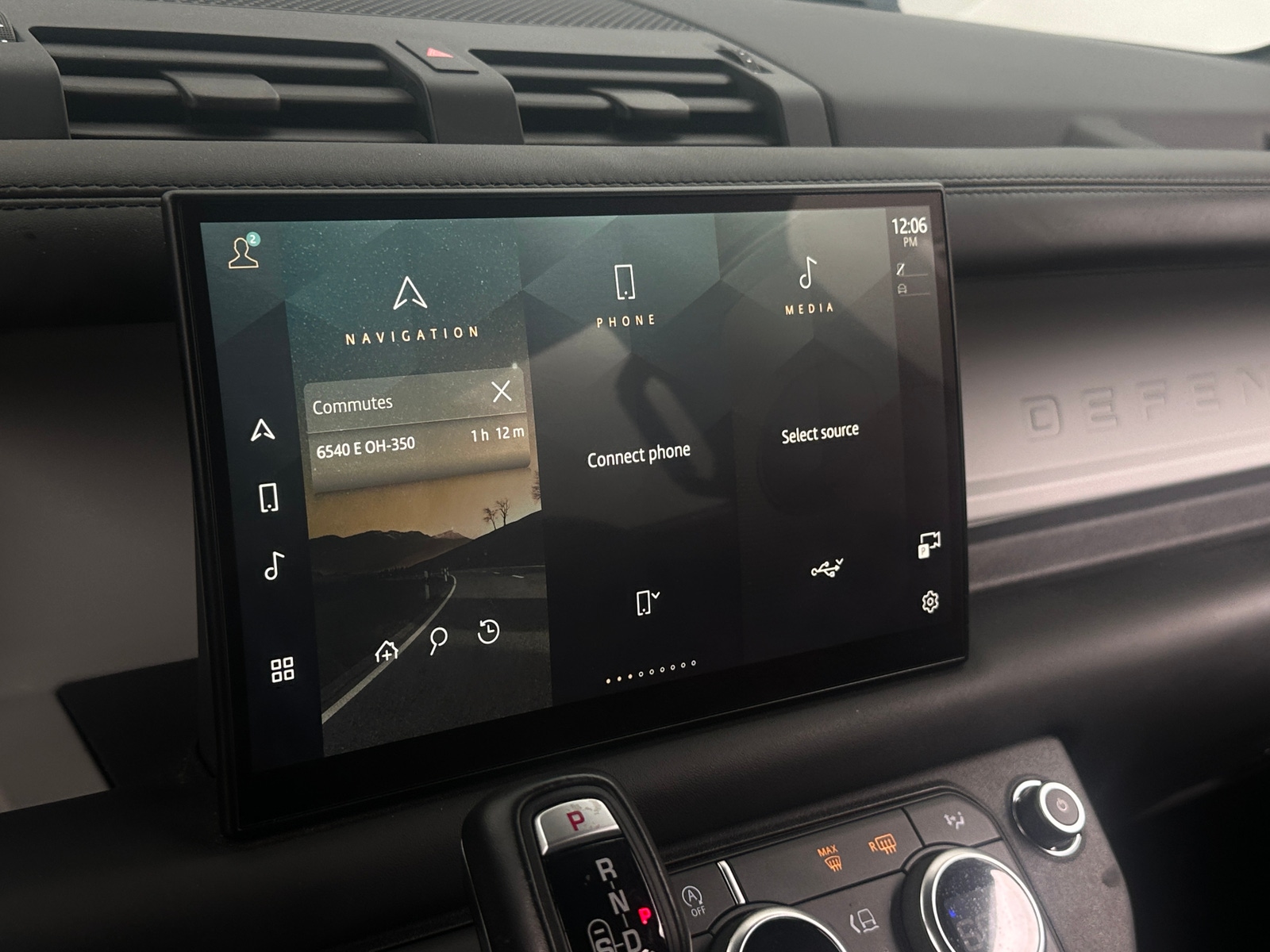 Thumbnail: 2022 Land Rover Defender - 3