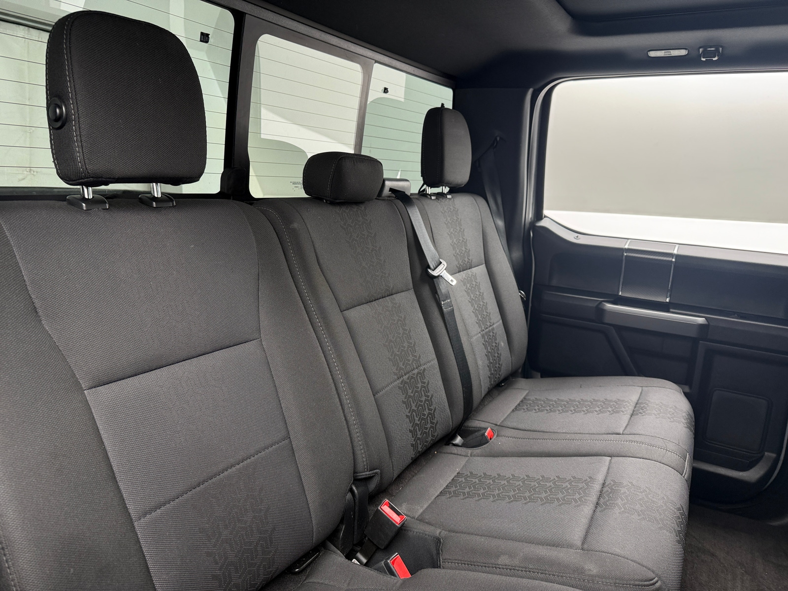 Thumbnail: 2018 Ford Econoline - 6