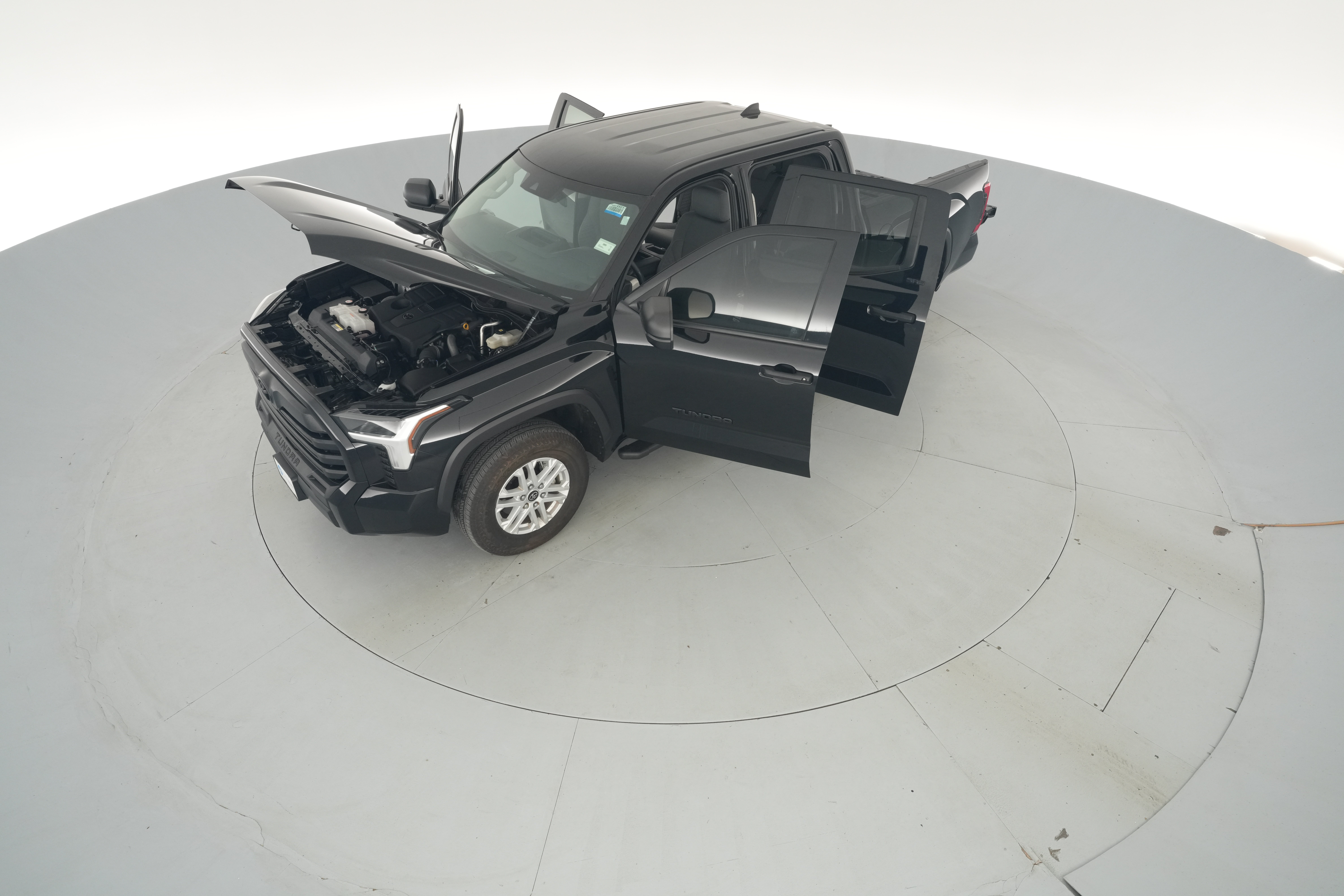 2024 Toyota Tundra SR5 - Photo 40
